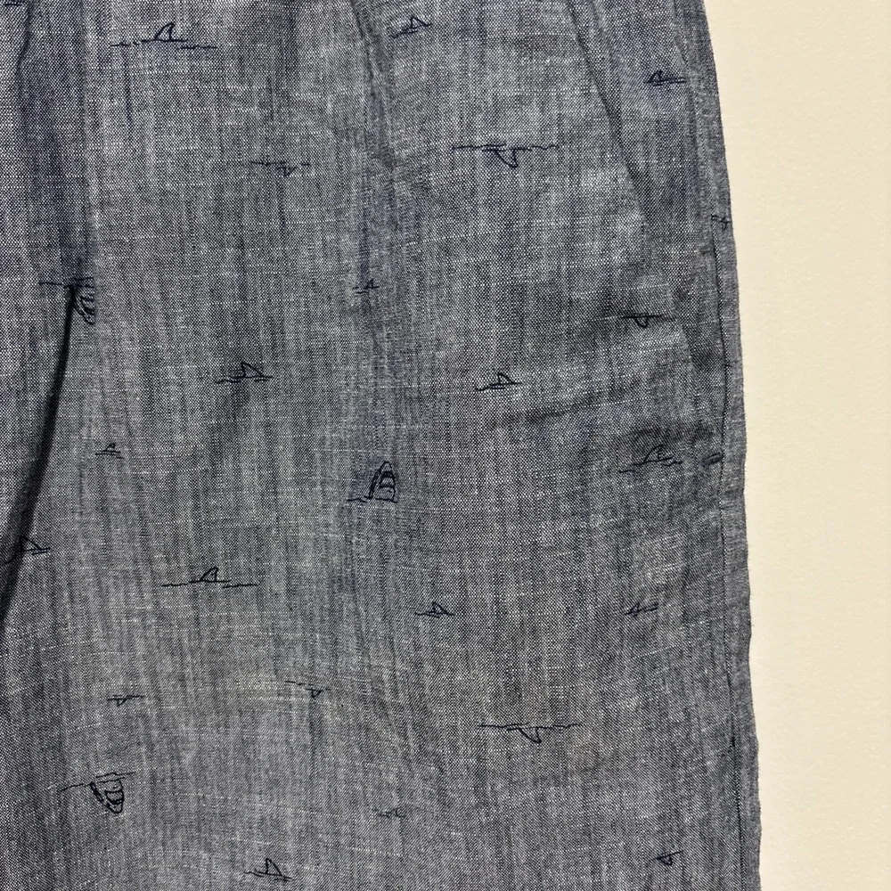 Banana Republic Deck Shorts Blue Shark Print Drawstring‎ Cotton Mens L Chambray